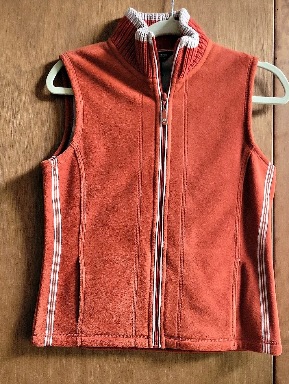 B.C. Clothing Striped Fleece Vest in Orange Size Small Like New